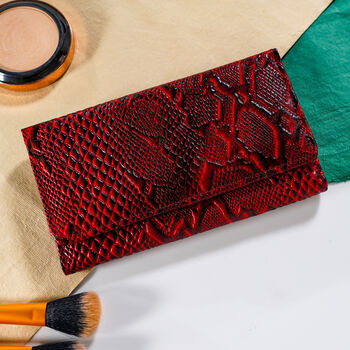 Geldb&ouml;rse aus Leder mit RFID Schutz und Python Pr&auml;gung, 18,4 x 10,2 cm, Rot