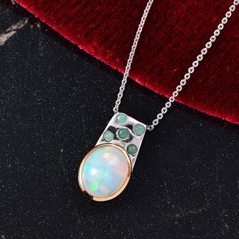 D'Joy AA nat&uuml;rlicher, &auml;thiopischer Welo Opal und Smaragd Anh&auml;nger mit 50cm Kette - 2,89 ct.