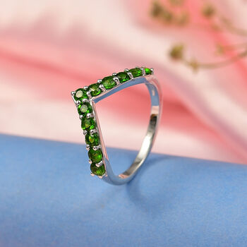 D'Joy nat&uuml;rlicher Chromdiopsid Ring - 0,88 ct.