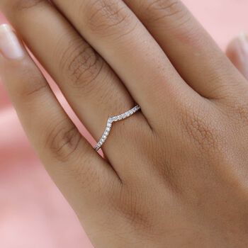 ILIANA SI-GH Diamant Herz Wishbone Ring in 750 Gold - 0,20 ct.
