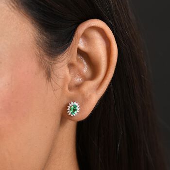 LUXURIANT AAA Labor kolumbianische Smaragd und Moissanit Ohrringe - 1 ct.