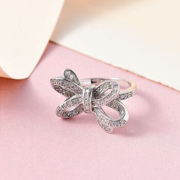 GP Ribbon Kollektion - Diamant und blauer Saphir-Ring - 0,33 ct.