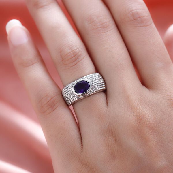 Afrikanischer Amethyst-Solit&auml;r-Ring in Silberton, 0,94 ct. image number 3