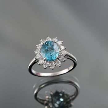 LUXURIANT AAA Ratnakiri blauer Zirkon und VS Labor Diamant Ring in 585 Wei&szlig;gold - 5,27 ct.