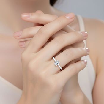 LUXURIANT VS-EF Labor Oval Diamant Ring - 0,50 ct.