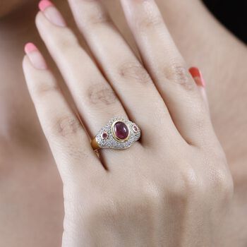 Afrikanischer Rubin und Zirkon-Ring - 3,42 ct.