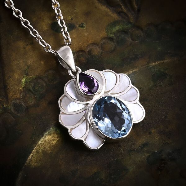 D'Joy Royal Bali- himmelblauer Topas, afrikanischer Amethyst und wei&szlig;er Muschelkernperle Anh&auml;nger - 6,49 ct. image number 1
