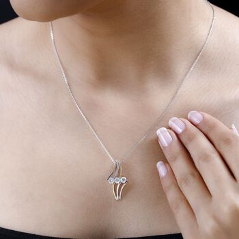 Moissanit dreifarbiger Anh&auml;nger mit 50cm Kette - 0,63 ct.