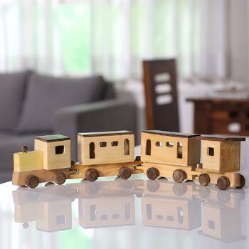 Haldu & Sheesham Holz, handgefertigter Holzspielzeug-Zug mit F&auml;chern, Gr&ouml;&szlig;e 45,5x4,25x8,25 cm, Braun